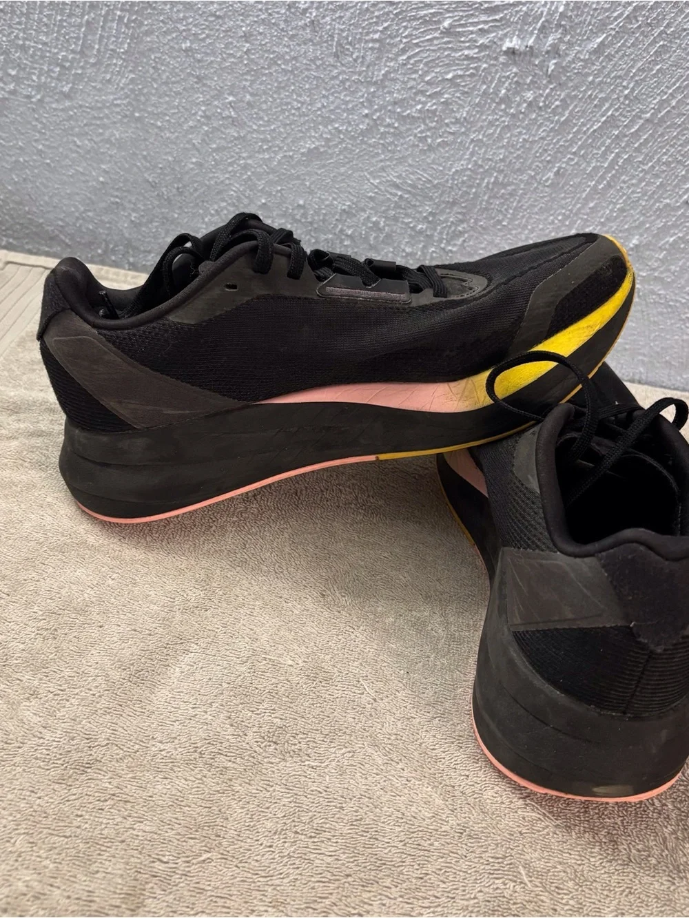 adidas unisex  Black Duramo Lightstrike Running Shies SZ Mens 6.5/7, Womens 85 9